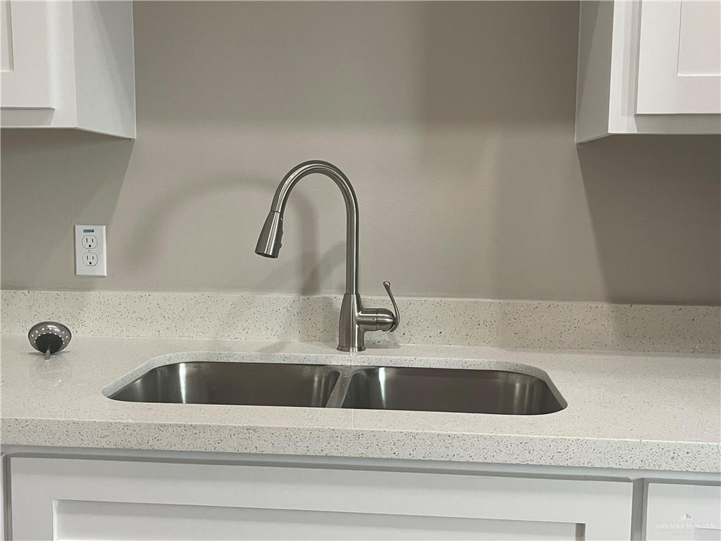 Photo 13 of 513 Sparrow Road #4