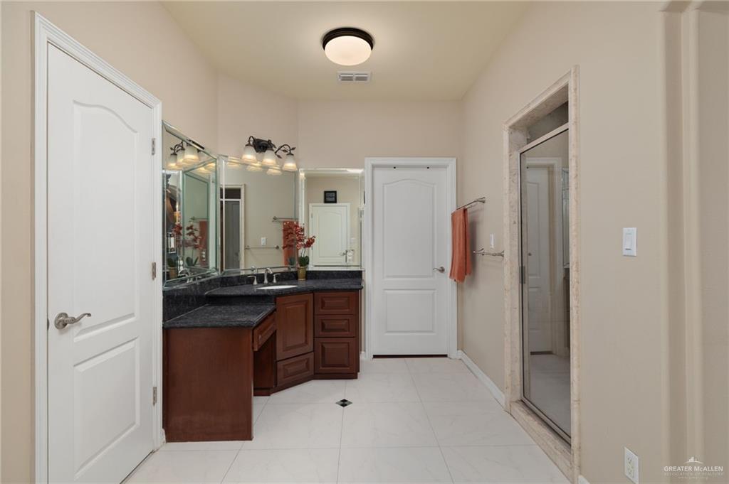 Photo 11 of 2309 Rhin Drive