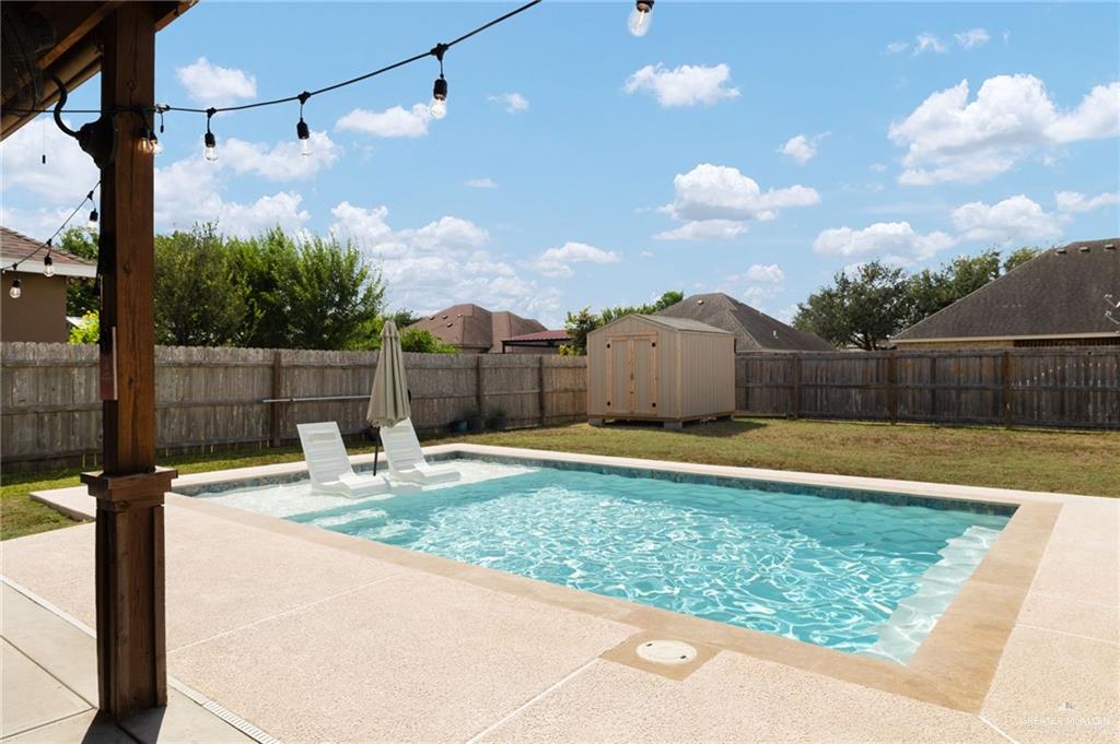 Photo 12 of 707 Drennan Street