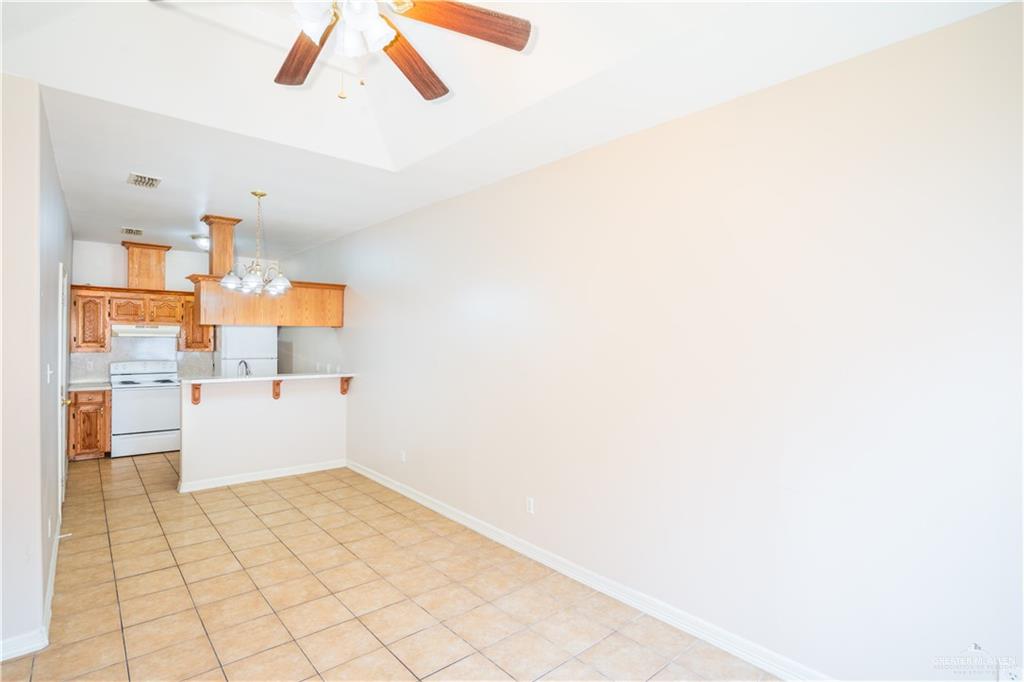 Photo 3 of 604 Buena Vista Drive #G