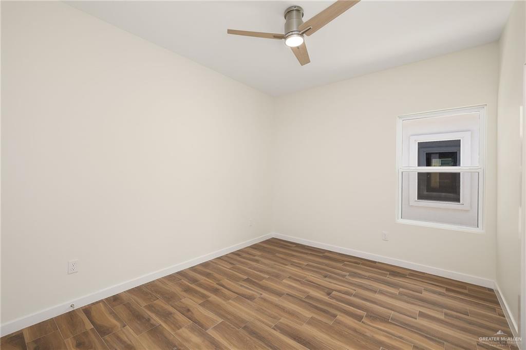 Photo 15 of 609 Onyx Avenue