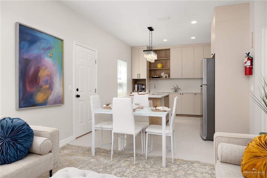 Photo 4 of 4305 Heron Avenue #7