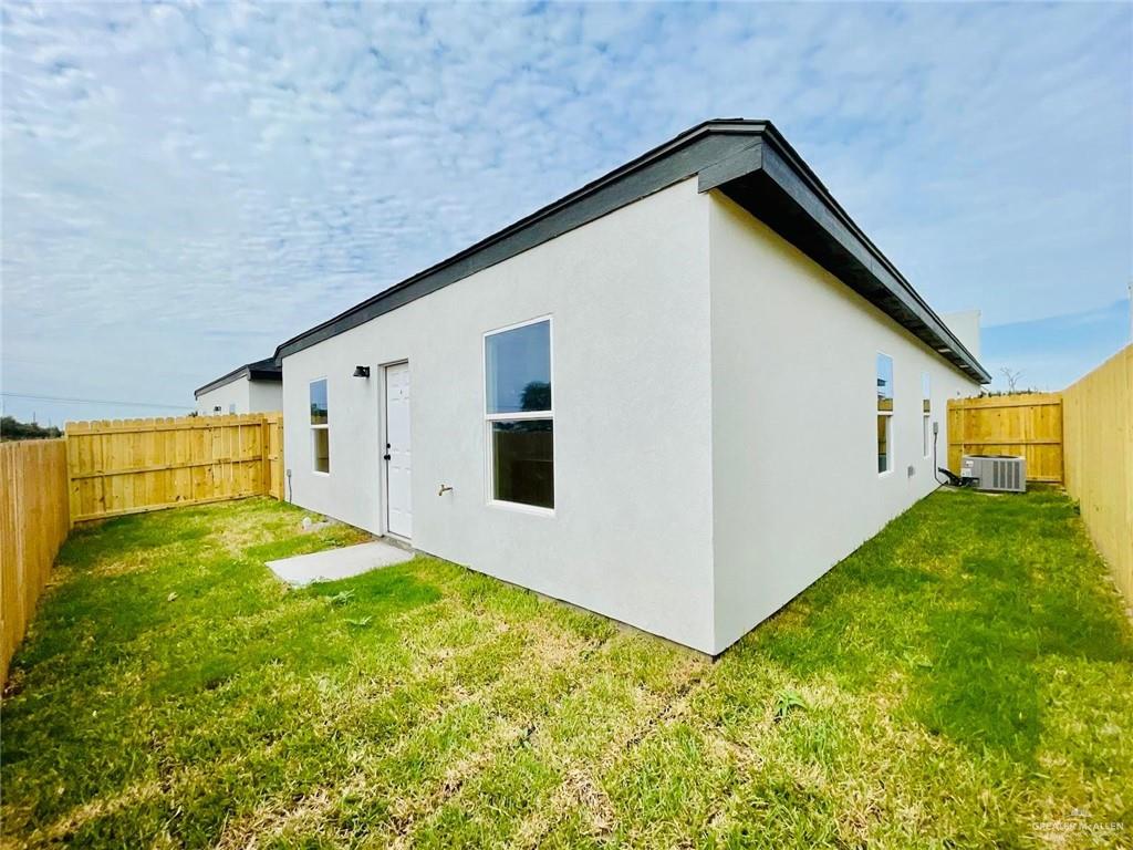 Photo 7 of 4305 Heron Avenue #7
