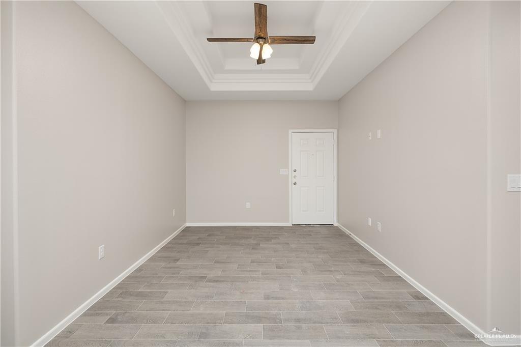 Photo 23 of 2704 Harrison Avenue #4