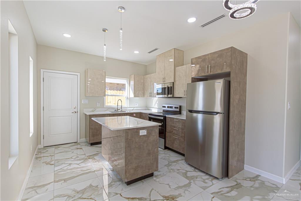 Photo 2 of 409 Emerald Avenue #1,2,3,4