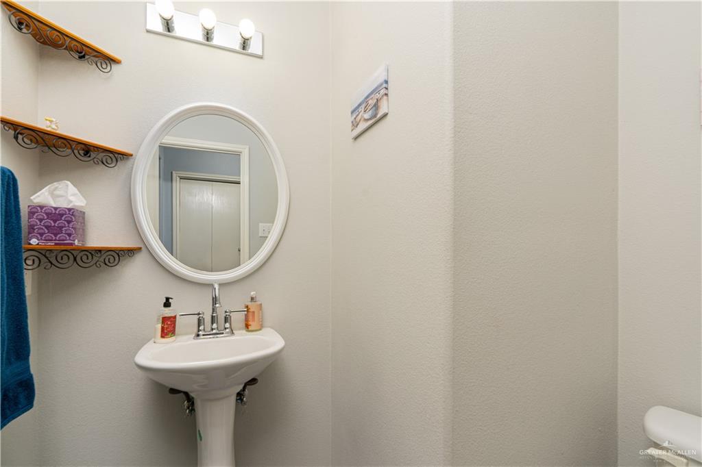 Photo 6 of 4601 Water Lily Avenue