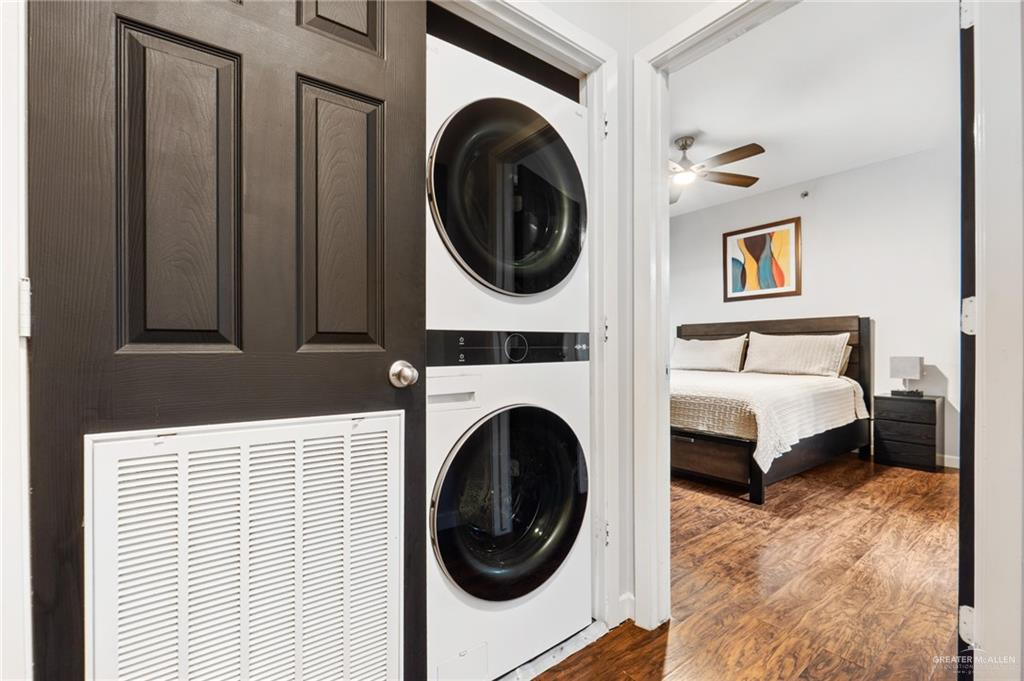 Photo 19 of 1313 Daffodil Avenue #B