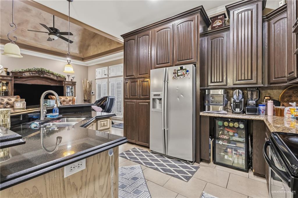 Photo 6 of 628 Oregano Street