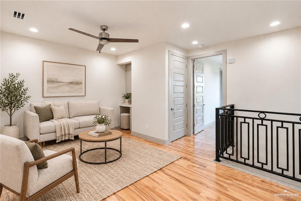 Photo 7 of 208 Canary Avenue