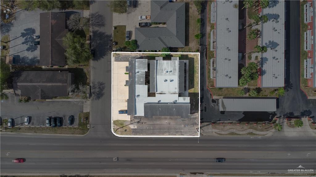Photo 3 of 1601 Samano Street