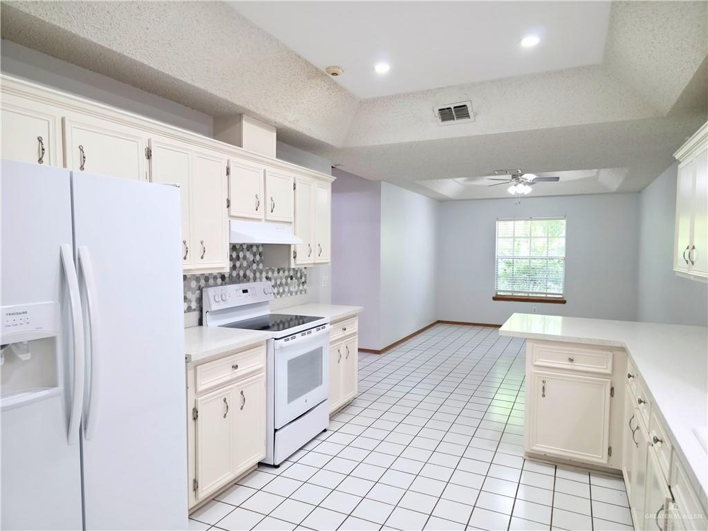 Photo 6 of 1216 Heron Avenue