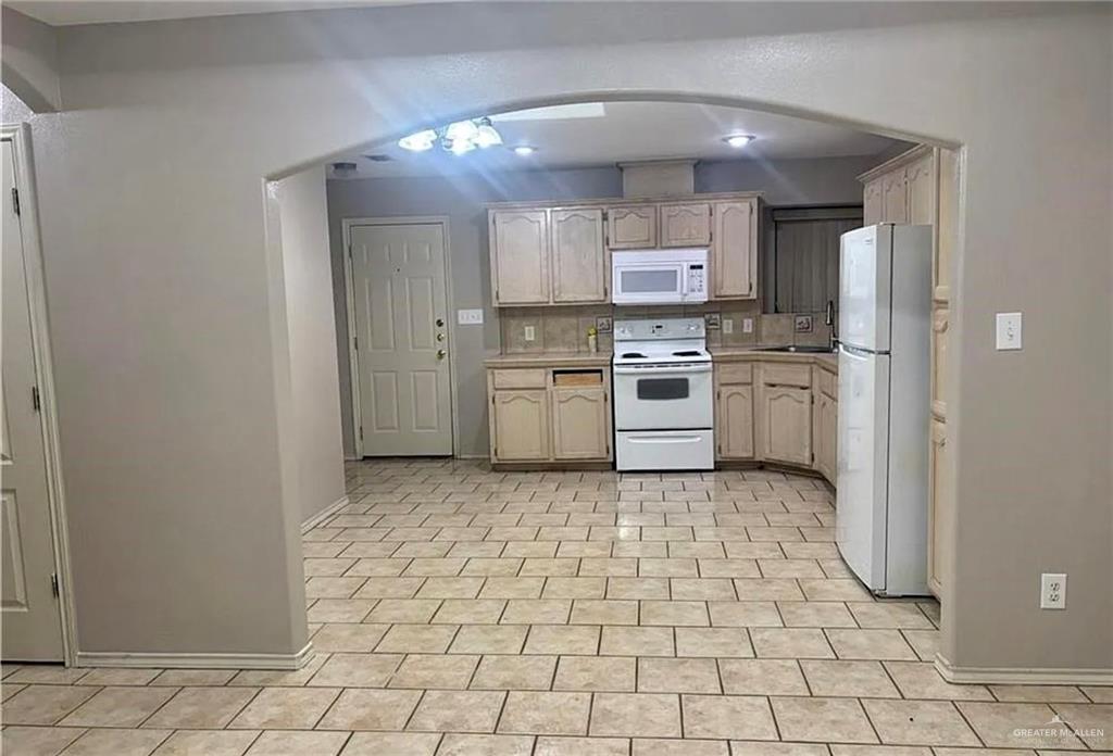 Photo 6 of 1720 Agua Fina Avenue