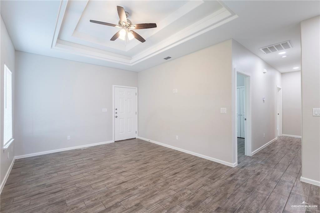 Photo 3 of 5905 Sandpiper Street #4