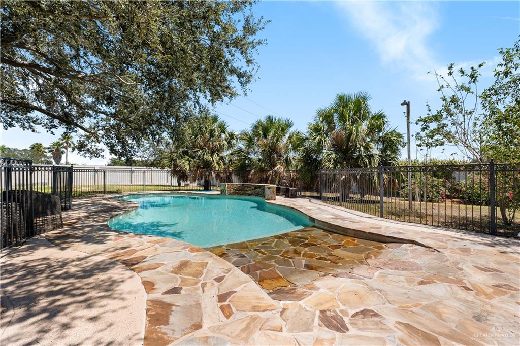 Photo 16 of 4308 Sierra Drive