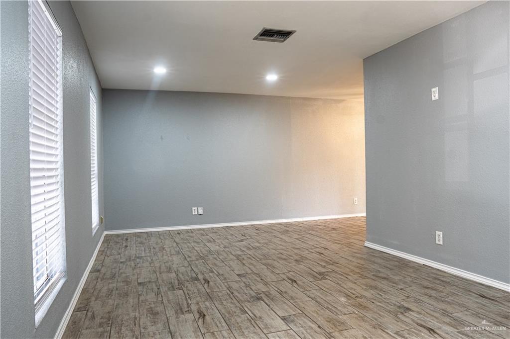 Photo 4 of 5724 24th Street