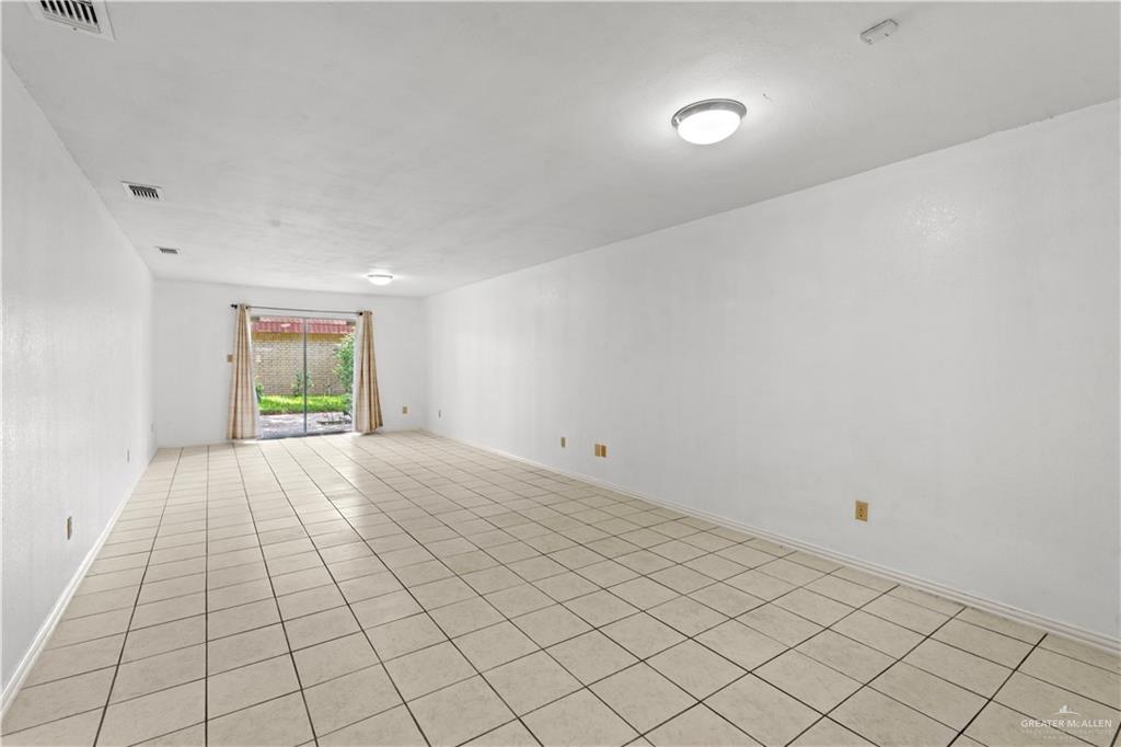 Photo 3 of 200 Yuma Avenue #24