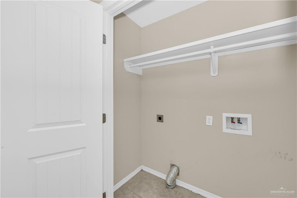 Photo 14 of 1607 Omni Avenue #4