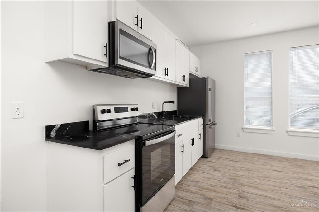 Photo 4 of 1429 Harrison Avenue #3
