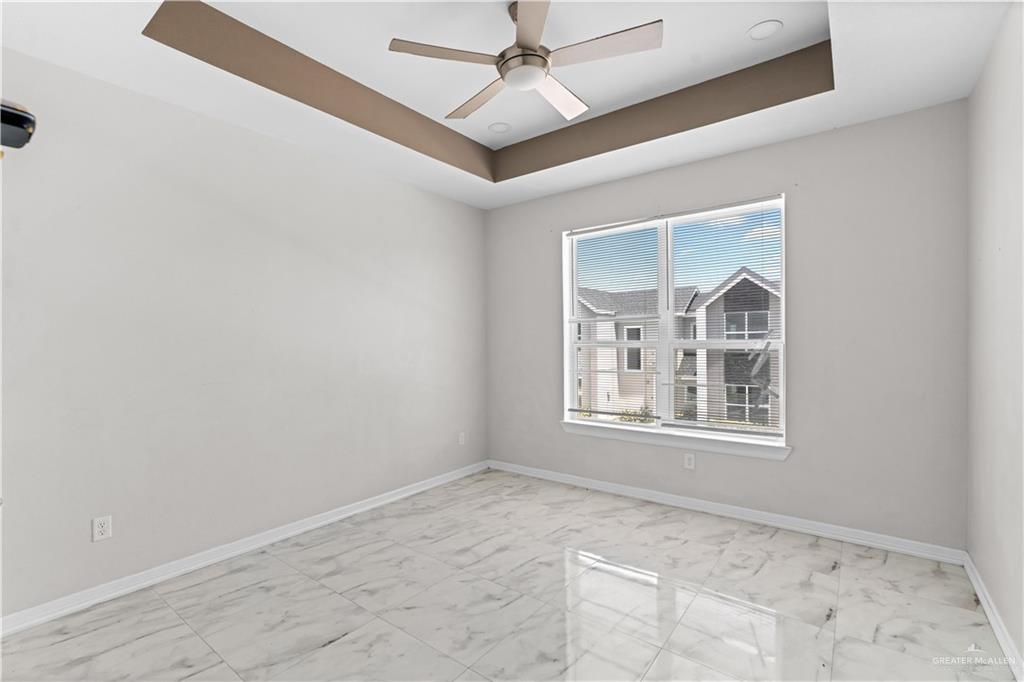 Photo 12 of 701 Seminole Avenue