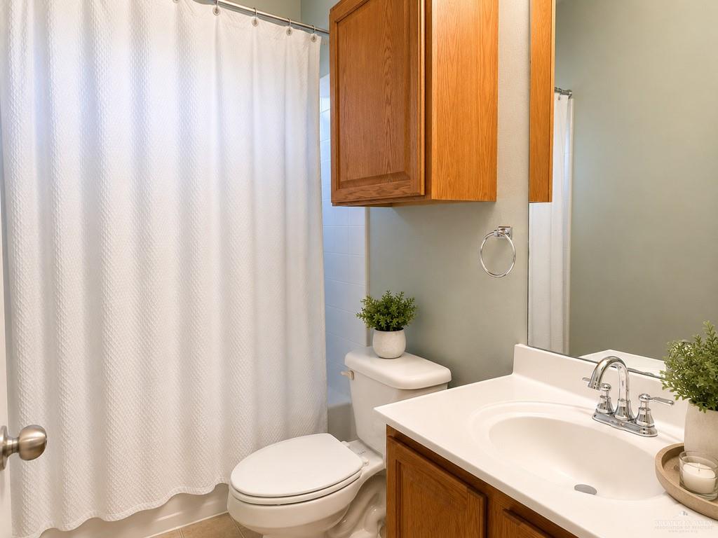 Photo 8 of 3013 San Sebastian Street