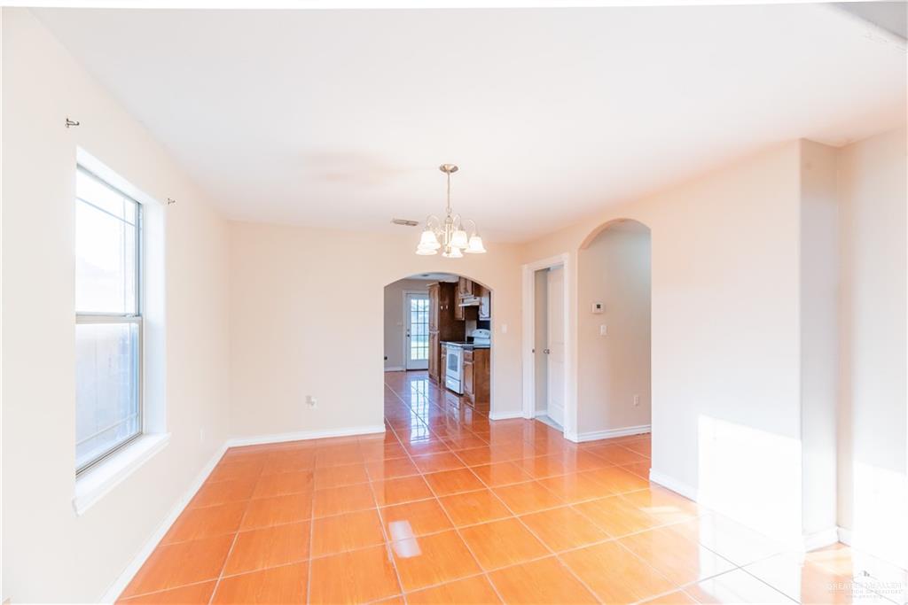 Photo 4 of 2117 Kilgore Avenue