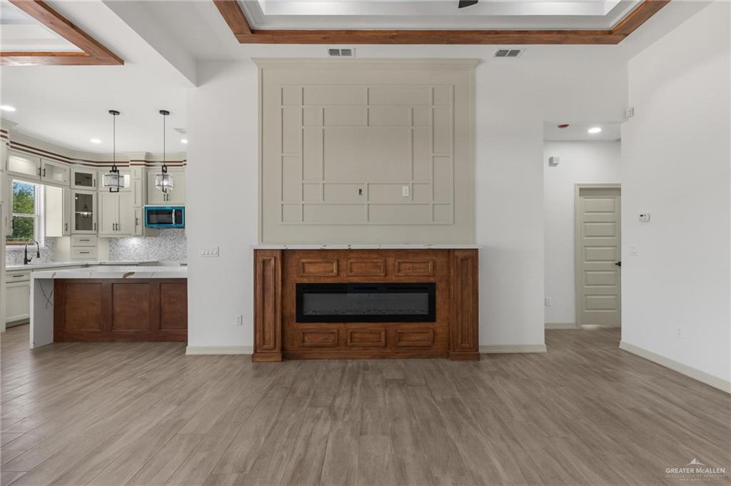 Photo 3 of 409 Freedom Way