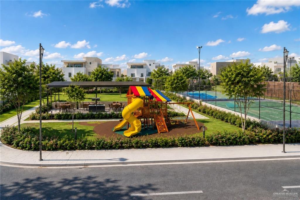 Photo 3 of 10409 34th Street