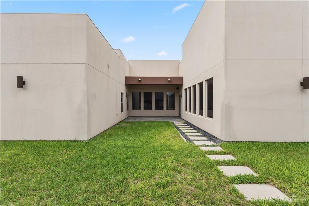 Photo 17 of 1342 Patsy Cline Drive