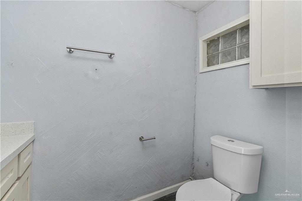 Photo 17 of 221 17th Street