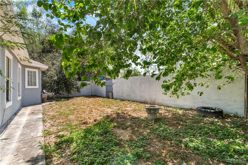 Photo 18 of 221 17th Street