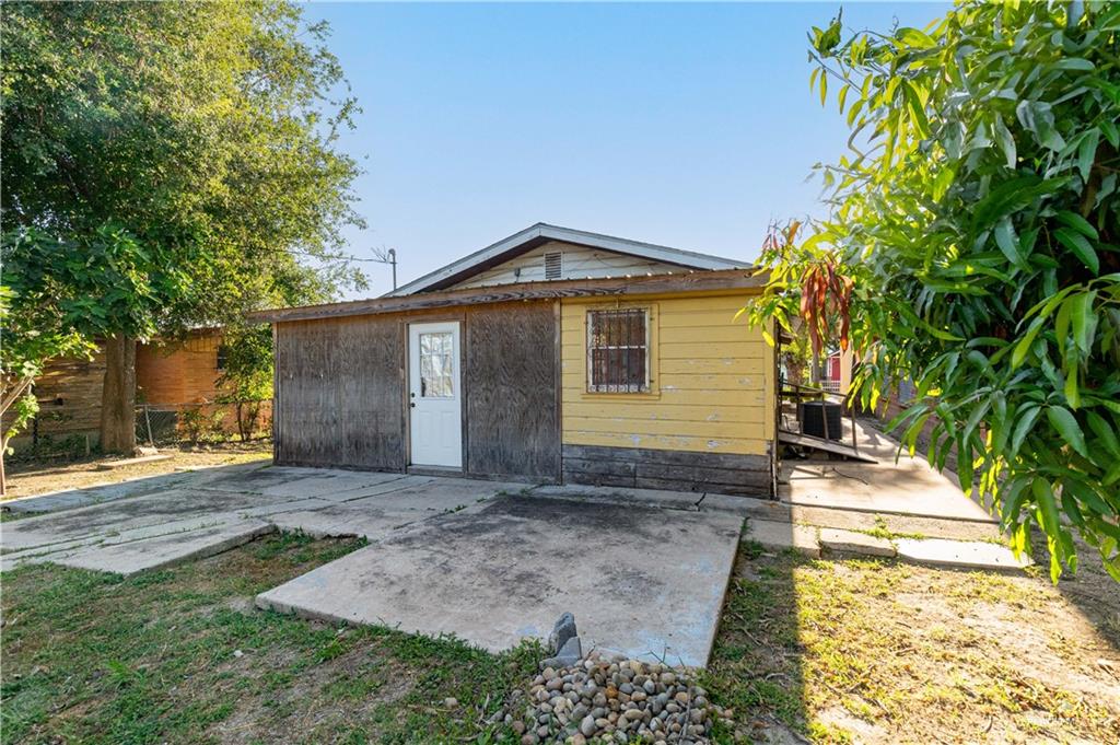 Photo 11 of 510 Doherty Avenue