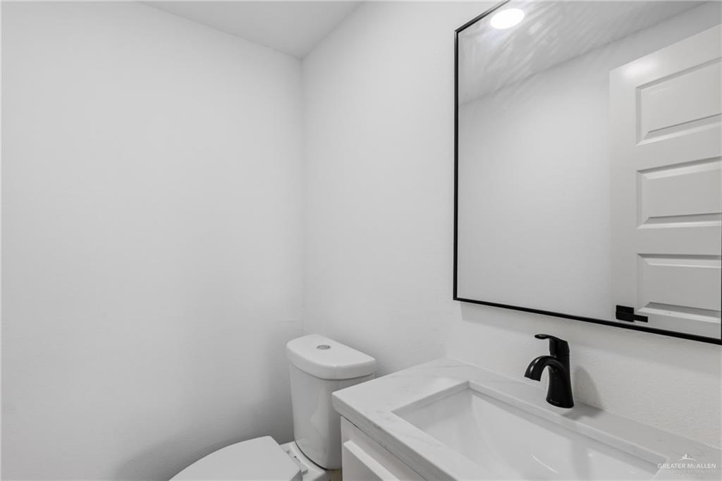 Photo 14 of 408 Esplanada Street