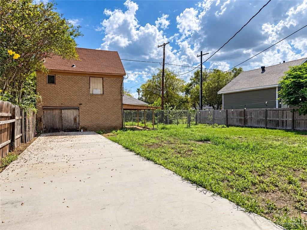 Photo 15 of 1324 Saint Marie Street