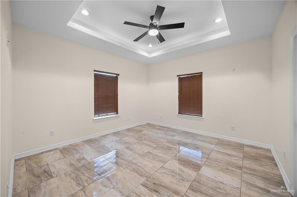 Photo 10 of 400 Polk Avenue