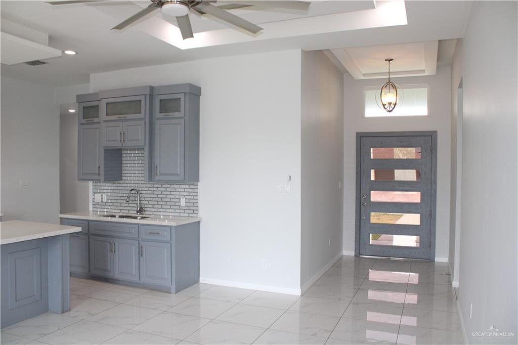 Photo 5 of 1205 Rockport Street
