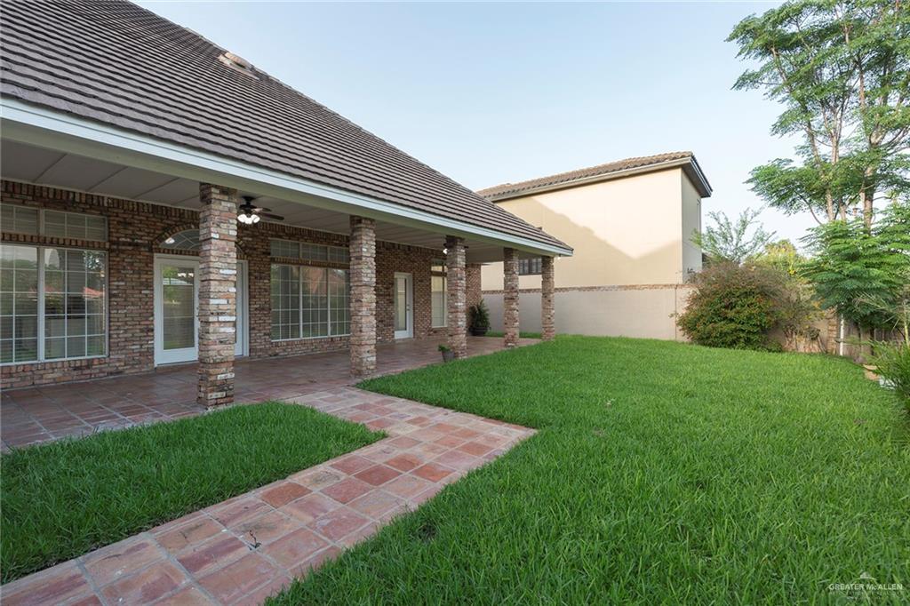 Photo 17 of 2110 Pecos Street