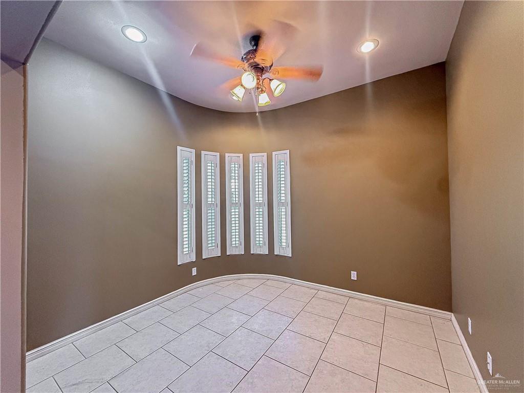 Photo 6 of 3311 Lancelot Lane