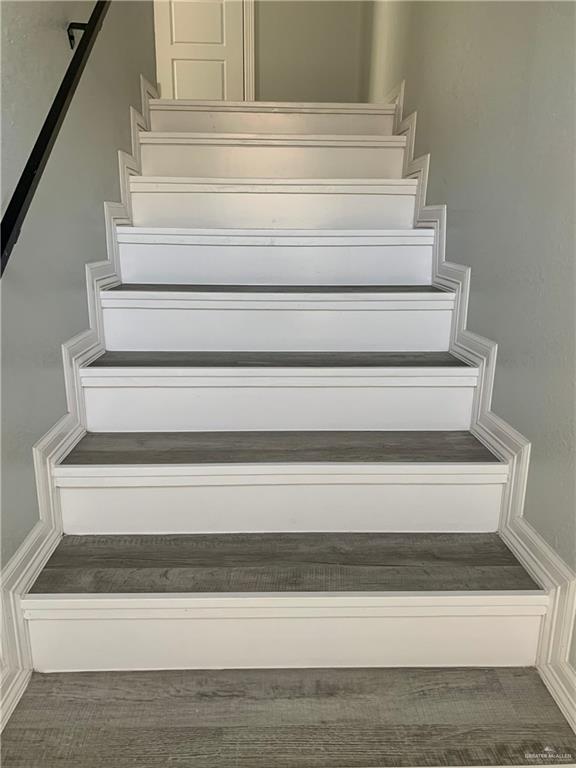 Photo 4 of 1805 Jason Avenue #5
