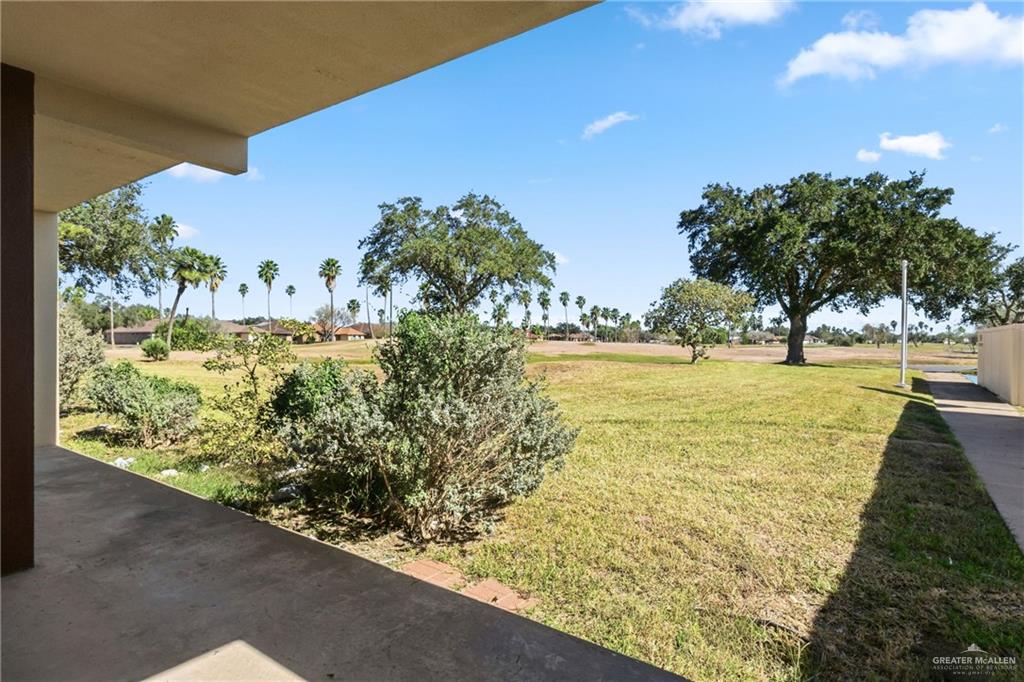 Photo 17 of 2900 Ashley Drive #101