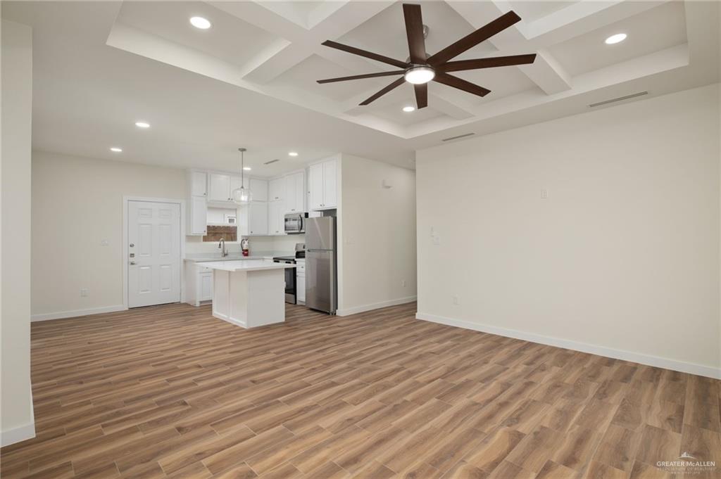 Photo 3 of 509 Onyx Avenue
