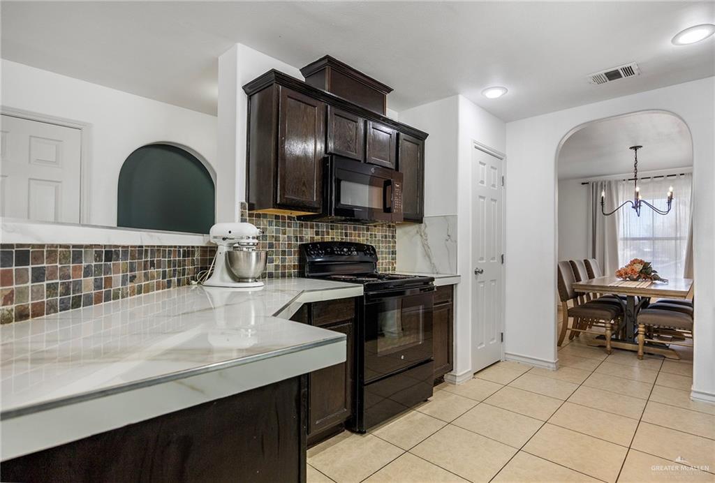 Photo 6 of 1314 Rio Grande Street
