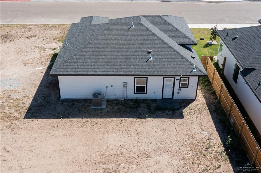 Photo 4 of 605 Sadie Street
