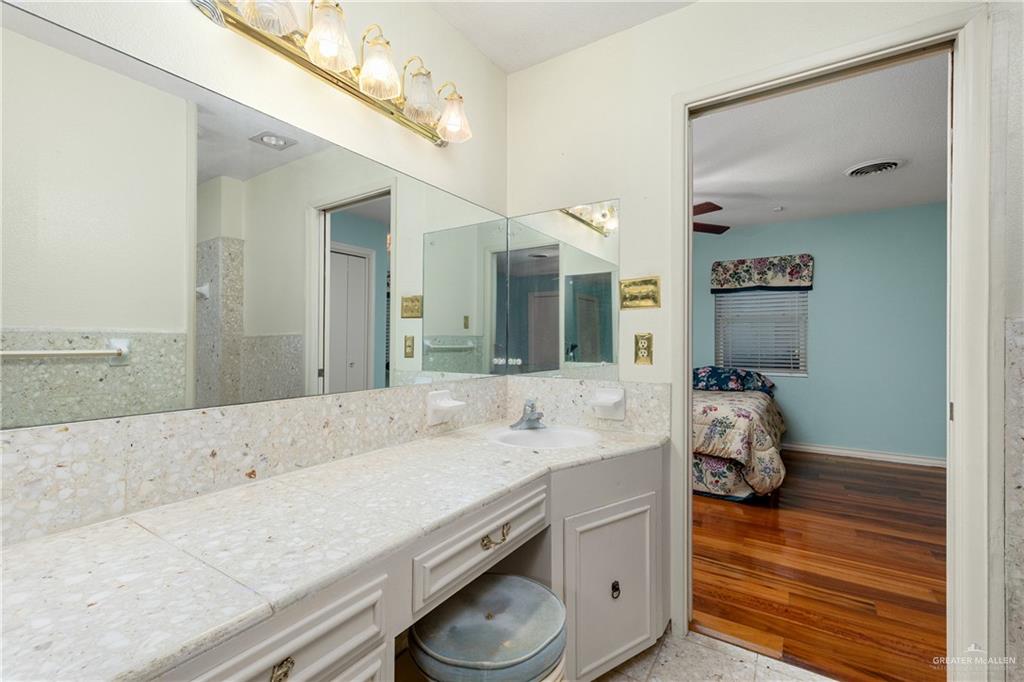 Photo 16 of 1401 Larkspur Avenue