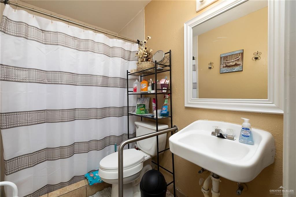 Photo 11 of 23582 Rio Concho Circle