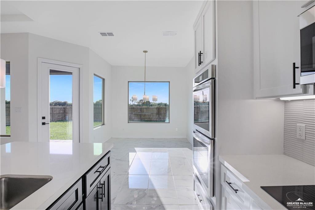 Photo 5 of 3025 Adler Avenue