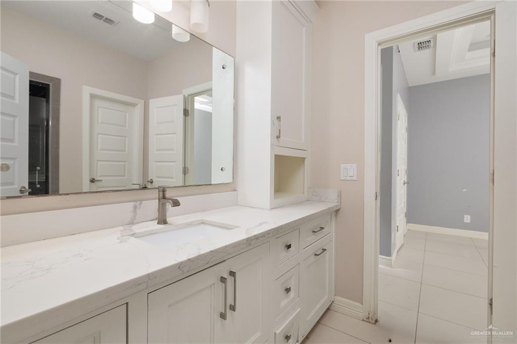 Photo 12 of 617 27th Street