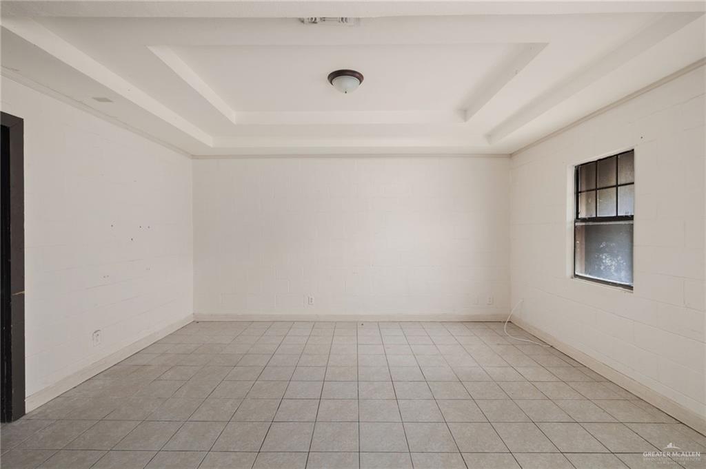 Photo 4 of 301 Elida Street