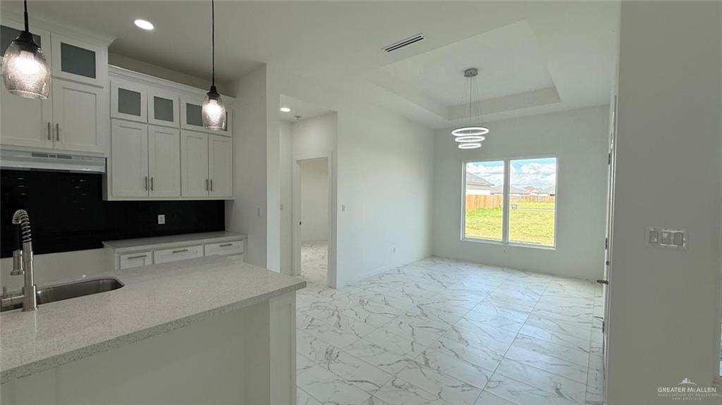 Photo 9 of 1004 Edgewood Drive