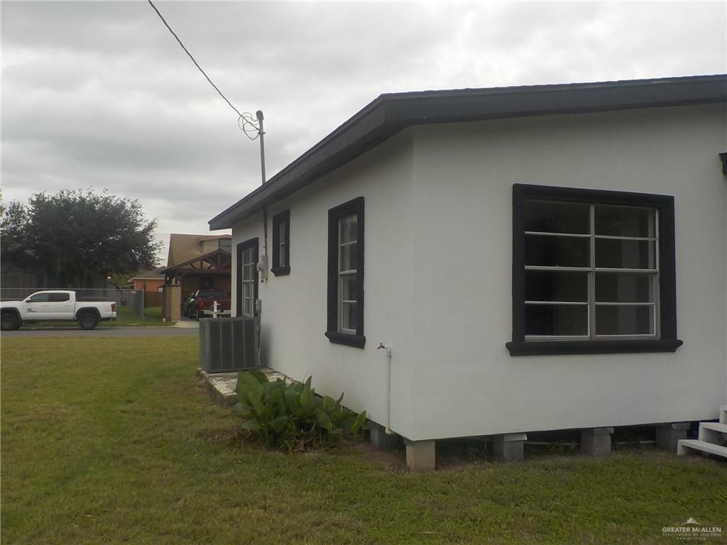 Photo 21 of 801 Mavi Drive