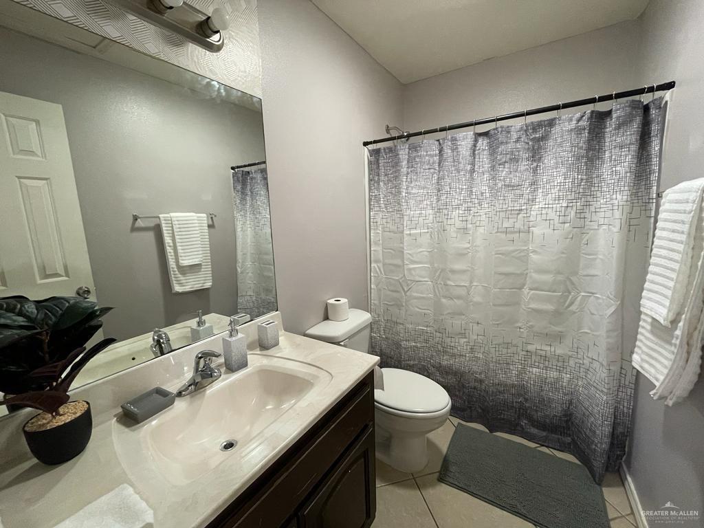 Photo 12 of 411 48th Lane #2